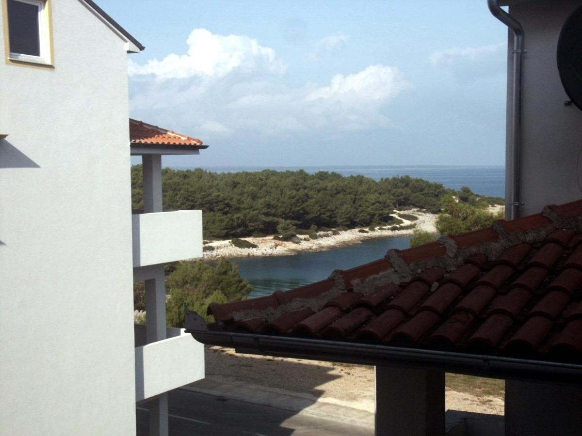 Apartments With A Parking Space Mali Lošinj Dış mekan fotoğraf
