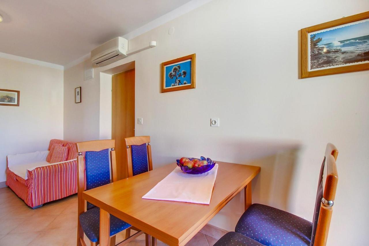 Apartments With A Parking Space Mali Lošinj Dış mekan fotoğraf